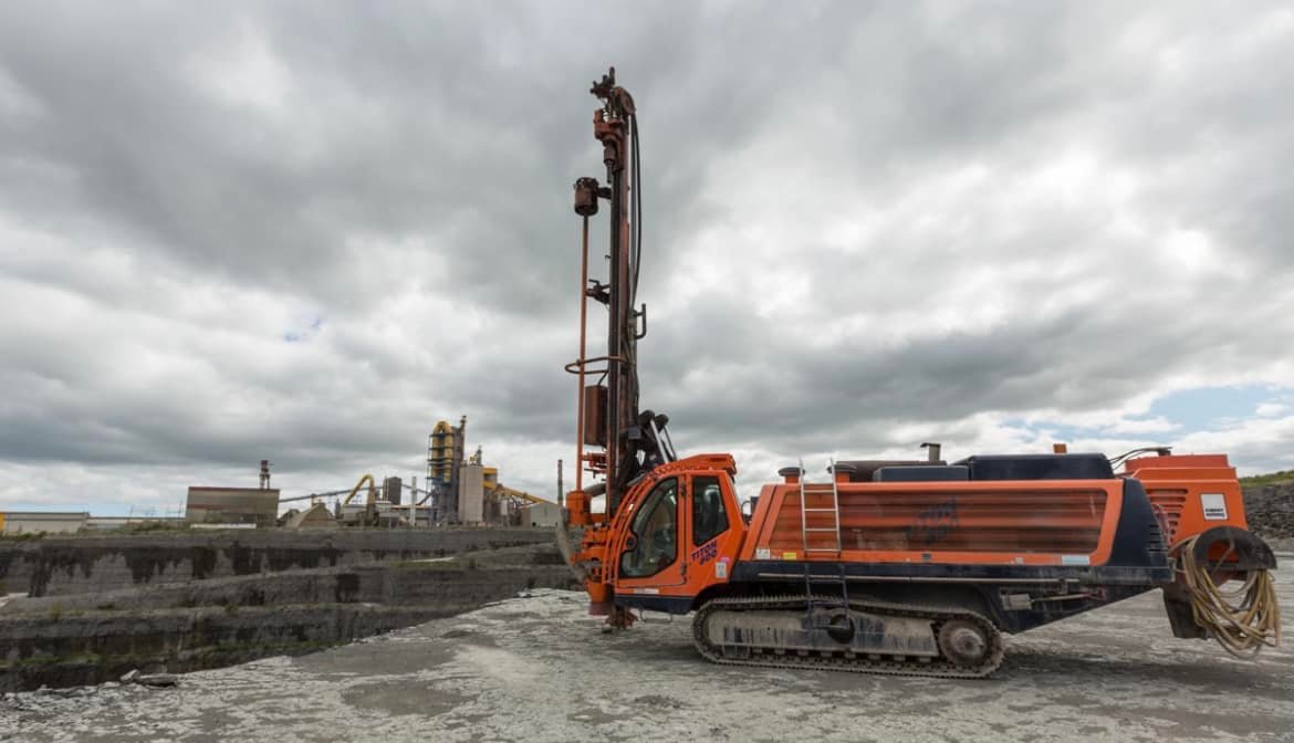 酸化壓裂軟管在復雜地質條件下的技術挑戰與應對策略